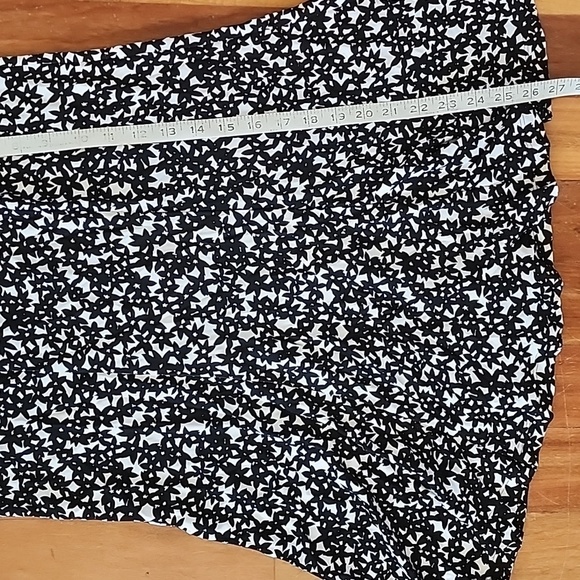 PRECIS PETITE Skirt, Flare Bottom, White w/ Black Floral, 100% Viscose - Picture 5 of 5